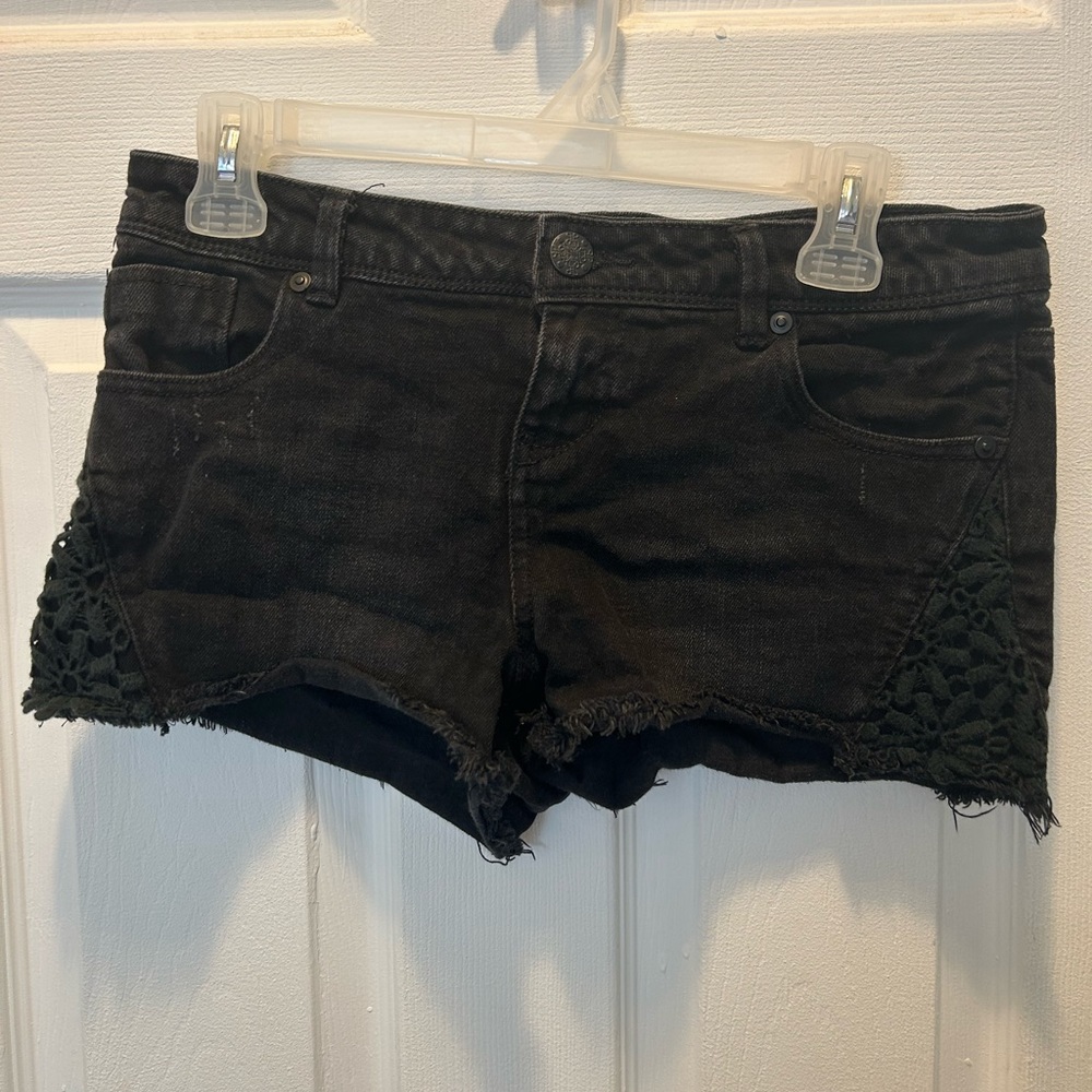 No boundaries Jean shorts size 11